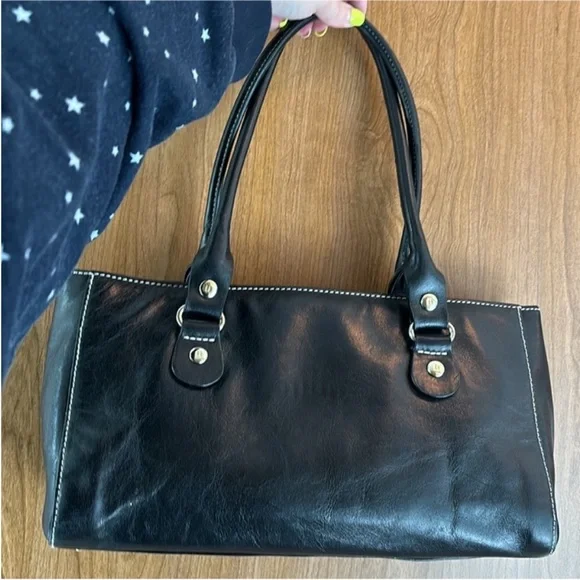 Kate Spade Black Shoulder Bag with Polished Leather - Picture 3 of 4